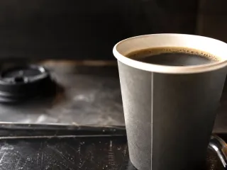 萊茵咖啡 經典美式，完成後的飲品成品照